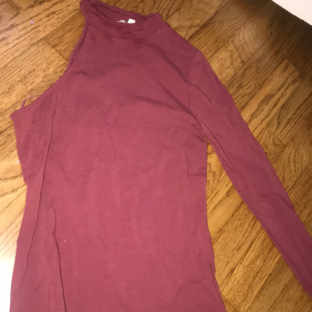 one sleeve shirt